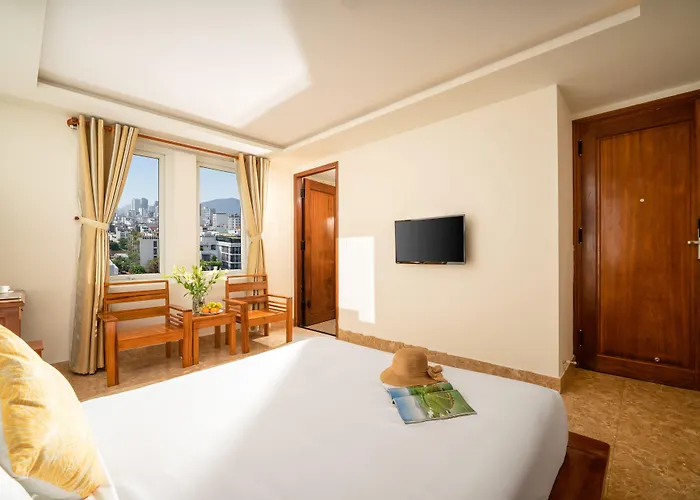 Titan Hotel Da Nang